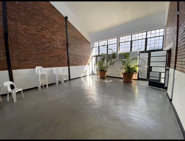 370M² OFFICE TO LET IN GARDENS